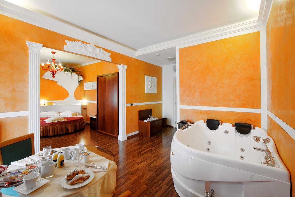 Hotel Benessere Villa Fiorita コルフィオリト エクステリア 写真